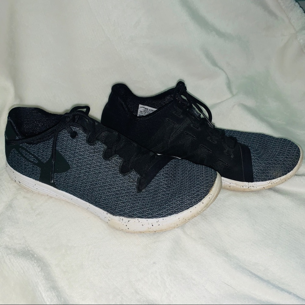 Under Armour tennis shoes